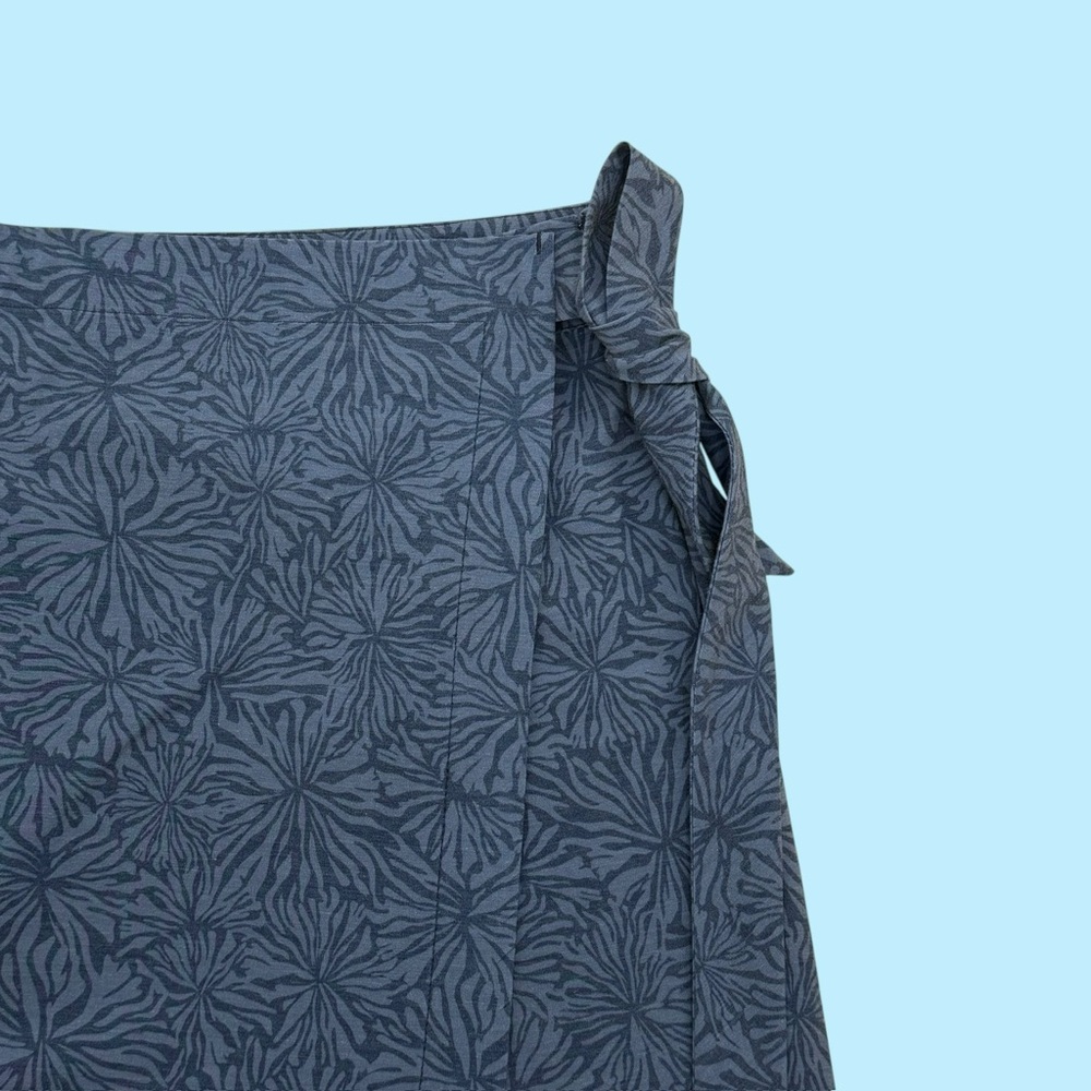 Southern Style Blue Floral Front Tie Skort 10 - Picture 4 of 5